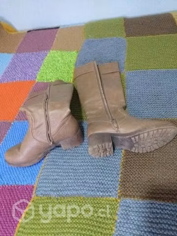 Botas color beig