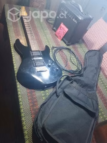 Guitarra yamaha erg 121c