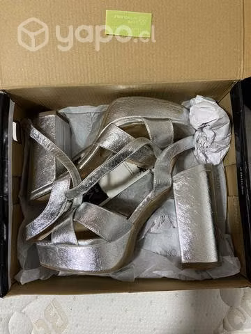 Zapatos con taco