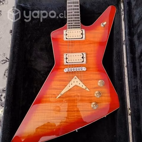 Guitarra eléctrica Dean Explorer