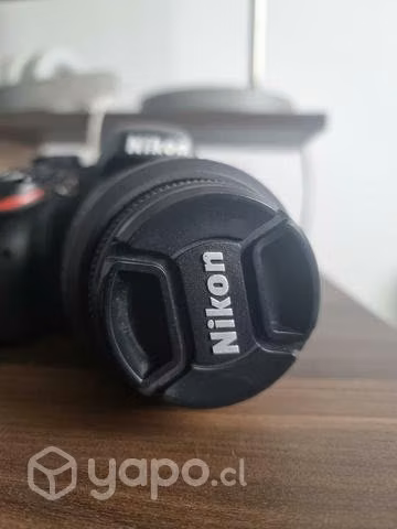 Nikon D3200 usada
