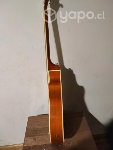 Guitarra electroacústica