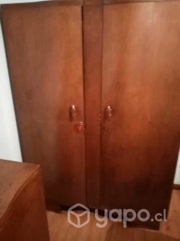 Ropero usado en buen estado