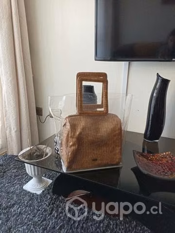 Cartera / bolson nueva 0 usos marca HUMANA