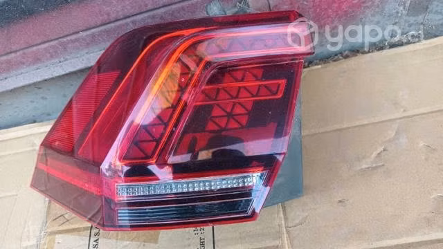 Foco izquierdo Volkswagen Tiguan 2018-2020 led
