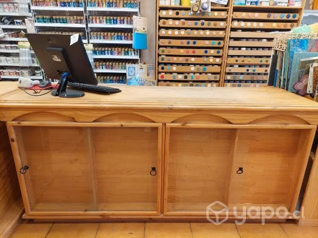 Mueble de pino