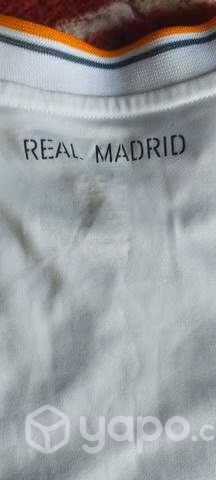 Polera del real madrid talla S/16