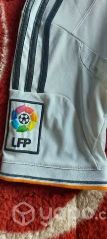 Polera del real madrid talla S/16