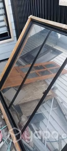 Ventana negra