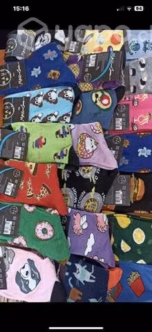 Calcetas con diseños coloridas
