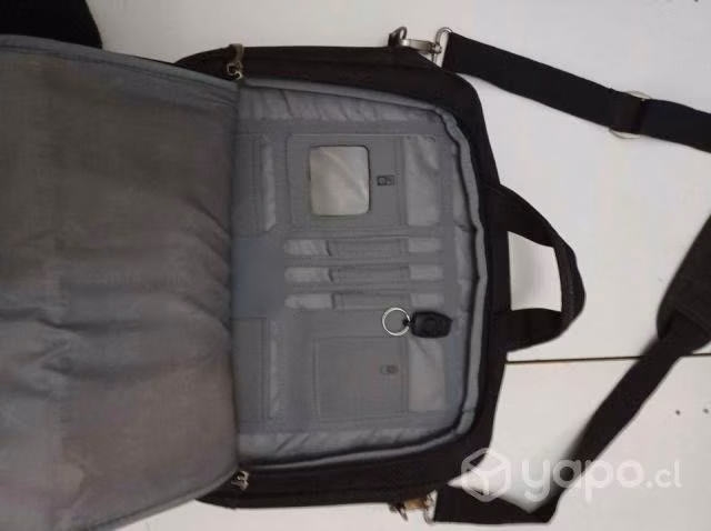 Bolso xtrem paea notebook poco uso - Imagen 2