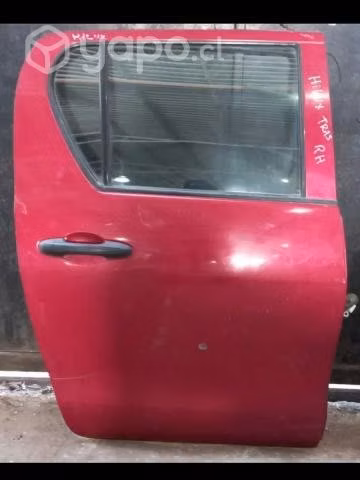 Puerta Trasera Derecha Toyota Hilux 2016/2021