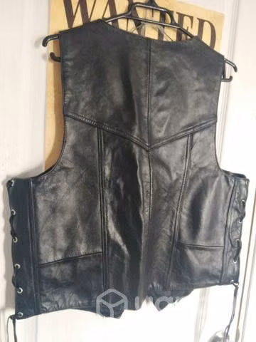 Chaqueta de cuero sin mangas motoquero talla M