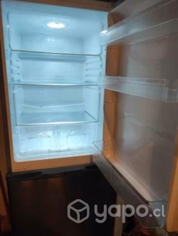 Refrigerador casi nuevo