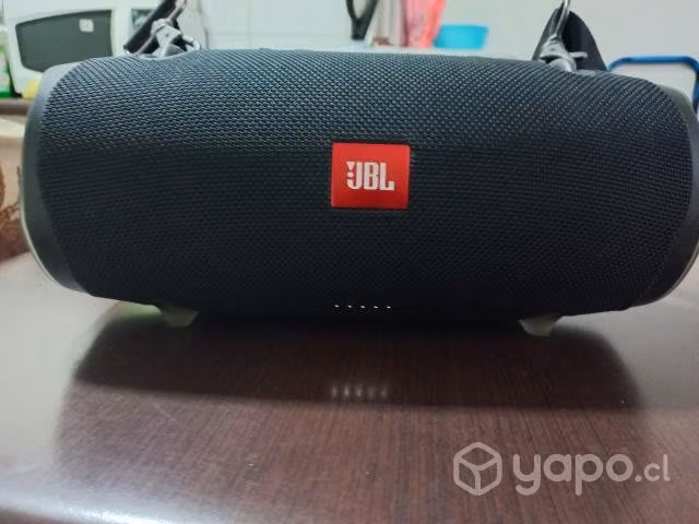 Excelente parlante Jbl Xtreme 2