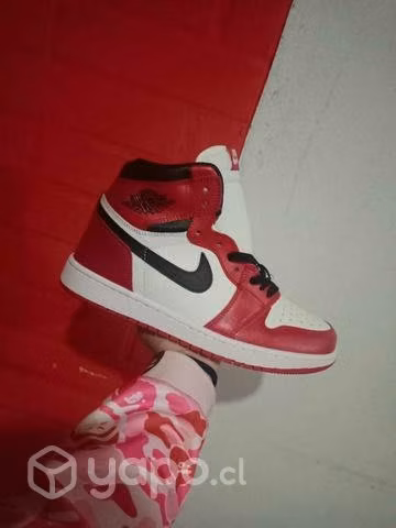 Jordan 1 Chicago Talla 43 - Imagen 2
