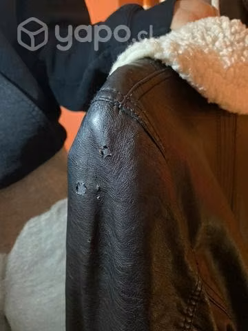 Chaqueta de ecocuero con chiporro