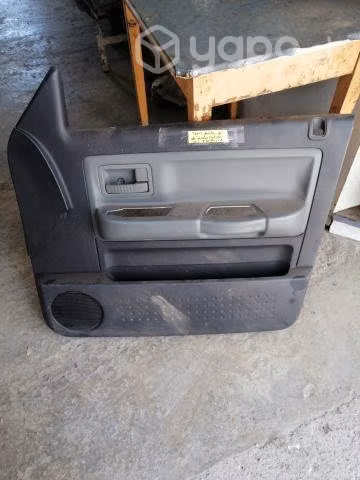 Tapiz puerta delantera derecha Dodge Dakota 2012