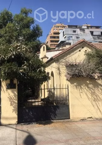 Amplia pieza amoblada en casa de familia - Imagen 7