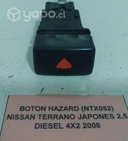 Boton Hazard (NTX052) Nissan Terrano Japones 2.5