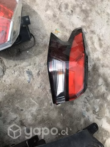 Nissan versa 2022