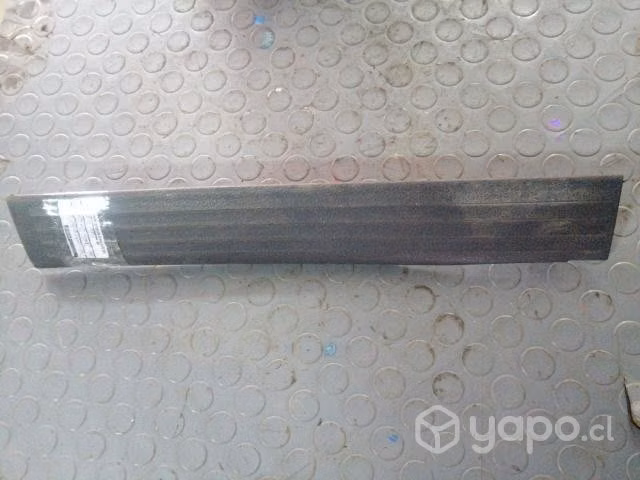 Tapiz cubre zocalo trasero derecho Dodge Dakota 20