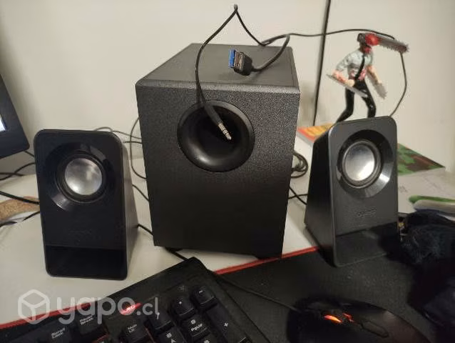 Parlantes para PC Logitech Z211 Compact 2.1 Stereo