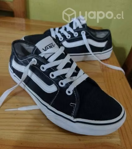 Zapatillas 37,5 poco uso unisex originales - Imagen 5