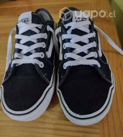 Zapatillas 37,5 poco uso unisex originales - Imagen 3
