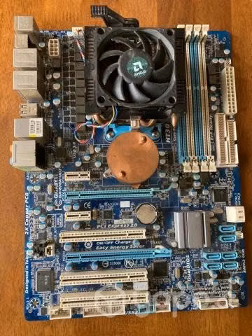 Placa madre y procesador AM3+