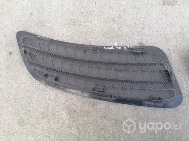 Bisel de capot mercedes SPRINTER 516 RH/ LH