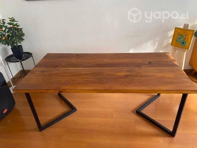 Mesa de comedor o living