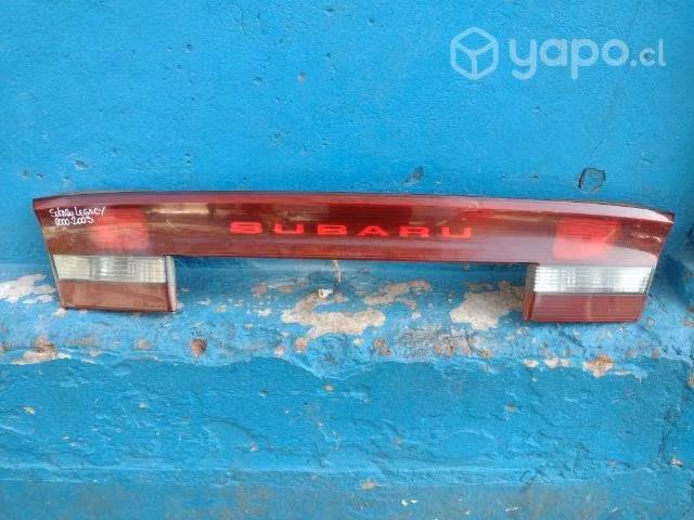 Embellecedor Subaru legacy 2000-2003