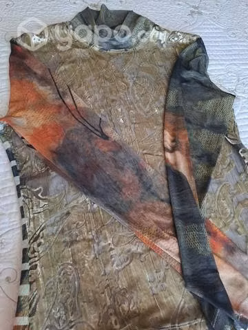Polera desigual talla l original - Imagen 2