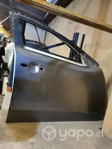 Puerta delantera RH Kia cerato 2012 0
