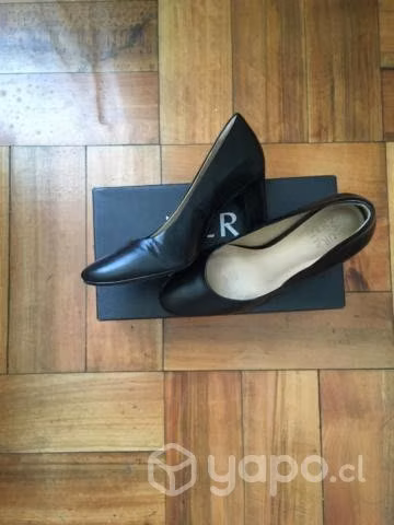 Zapatos taco y botines cuero