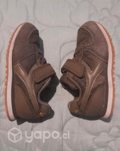 Zapatillas Diadora Verde N° 22 Como Nueva - Imagen 4