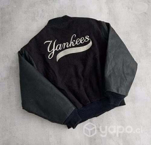 Varsity yankee cuero