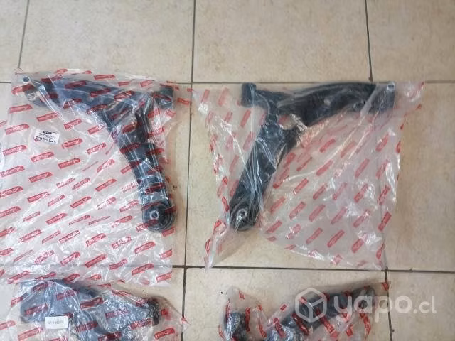 Bandejas toyota Yaris 1999-2023