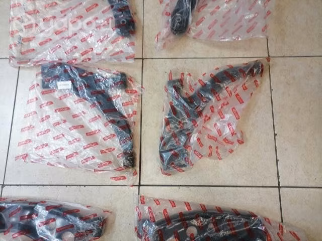 Bandejas toyota Yaris 1999-2023