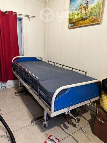 Cama clínica plegable + colchón anti escaras - Imagen 3