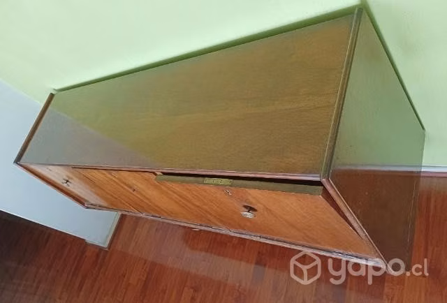 Bife mueble de madera. - Imagen 3
