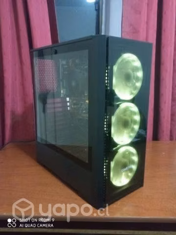 PC Ryzen con todos sus accesorios