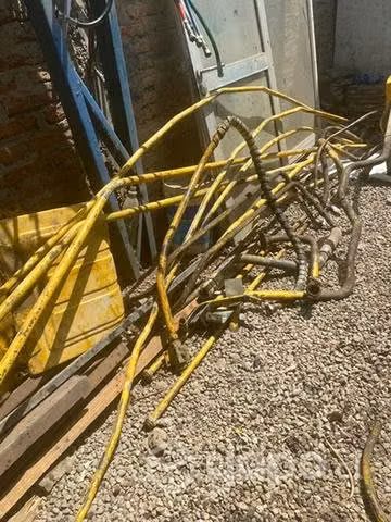 Excavadora cobelco sk210  diversas partes