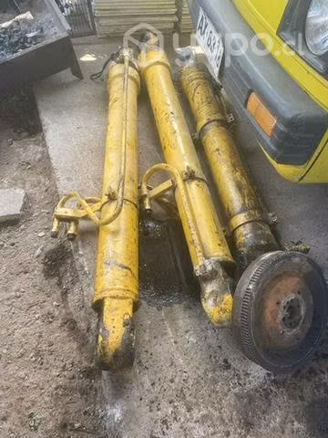 Excavadora cobelco sk210  diversas partes