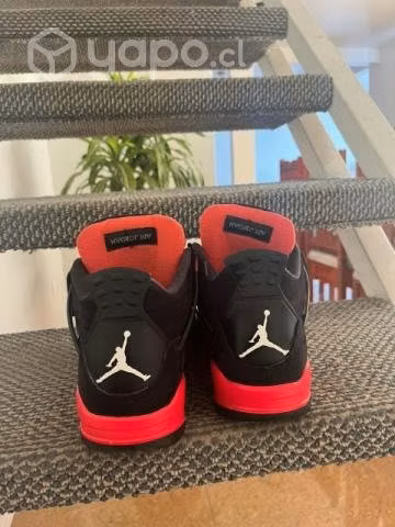 Jordan 4 retro thunder red - Imagen 3