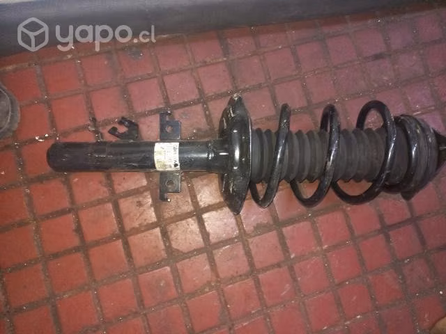 Amortiguador izquierdo Nissan qashqai 2020