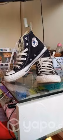 Converse casi nuevas