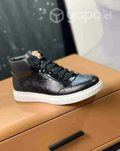 Zapatillaa versace