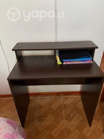 Escritorio con silla - Imagen 4